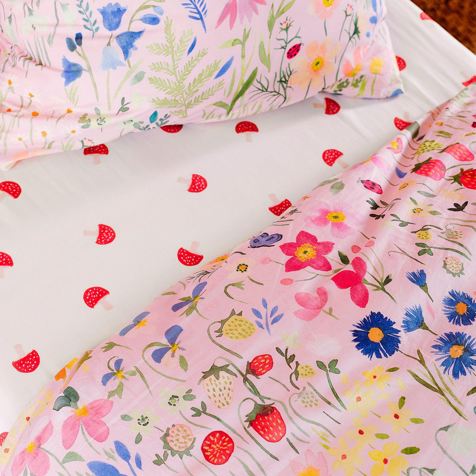 Housse de couette 220x240 + 2 taies d'oreiller 63x63 Coton Secrets